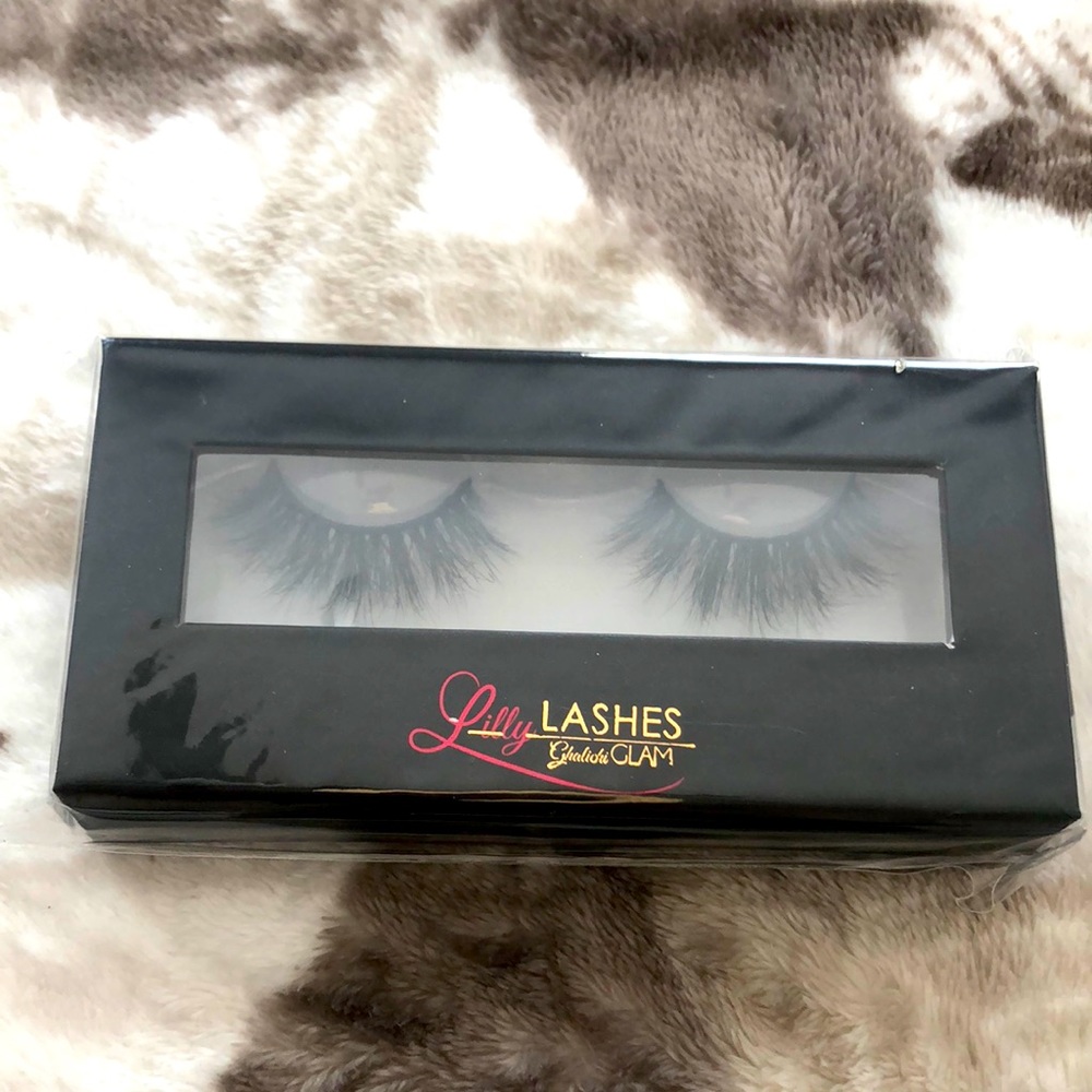 Lilly lashes Miami 3D style